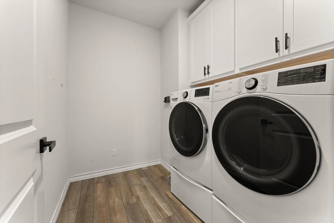 Photo of 200 Caisson TRL