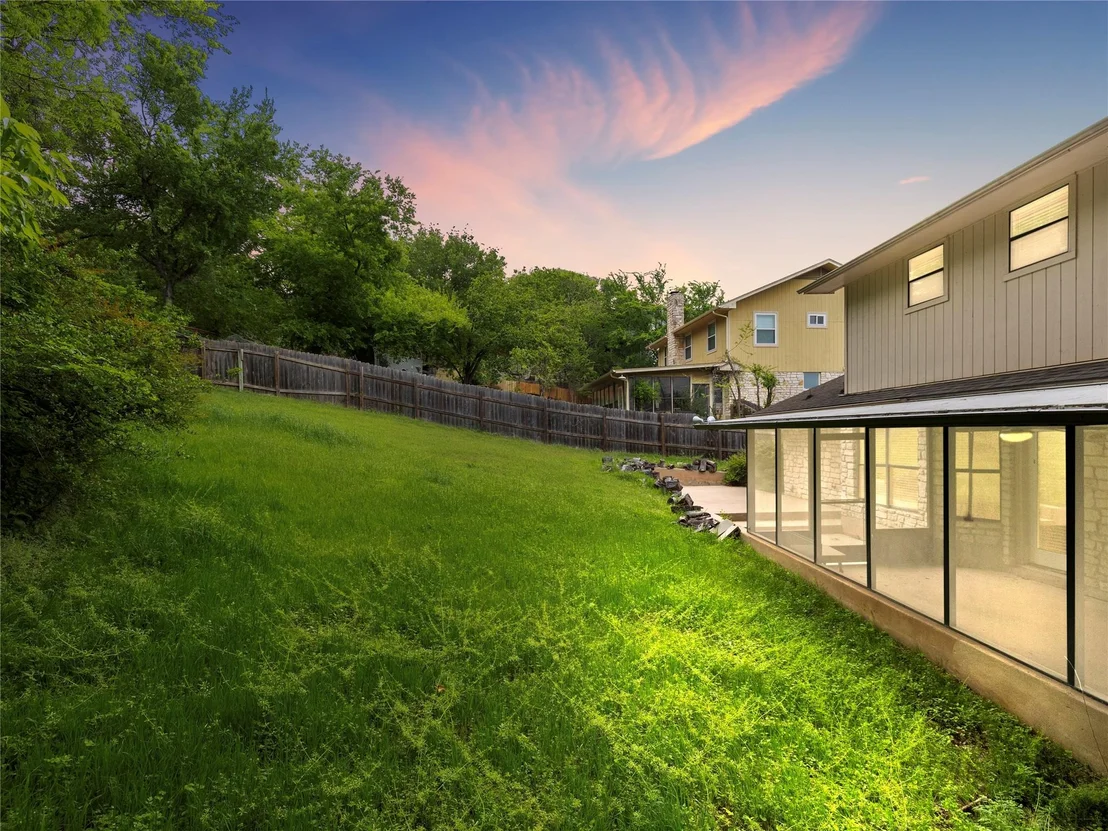Photo of 9305 Rolling Oaks TRL