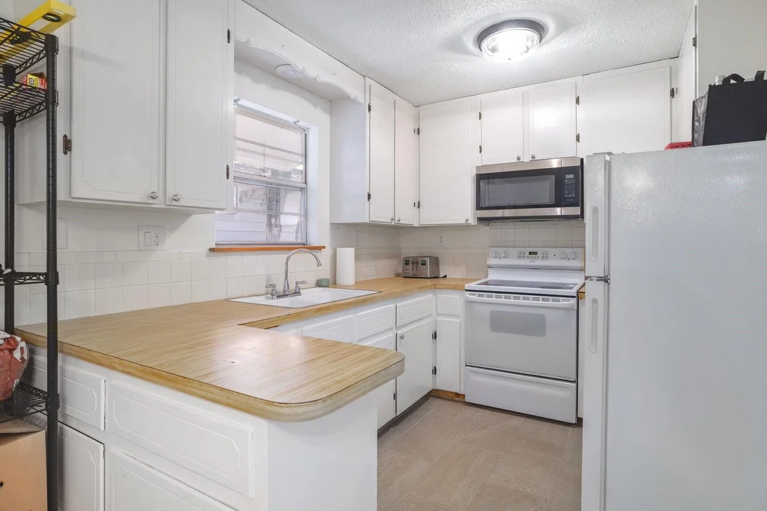 Photo of 252 Yates RD