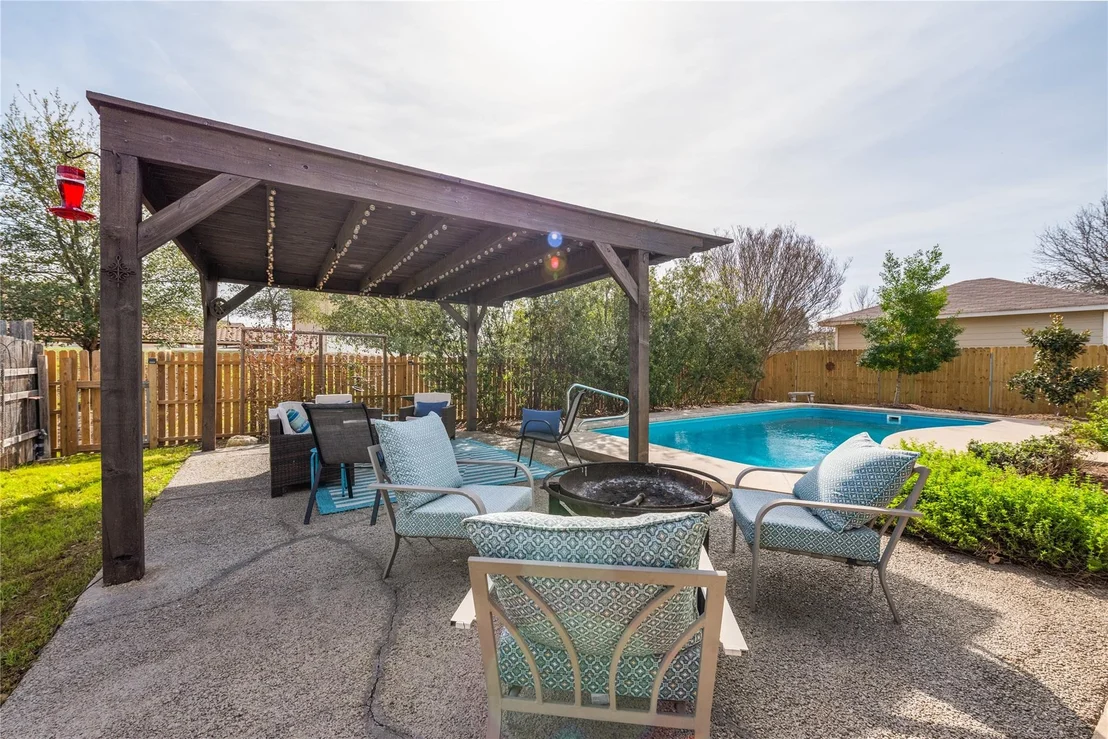 Photo of 261 Tobin DR