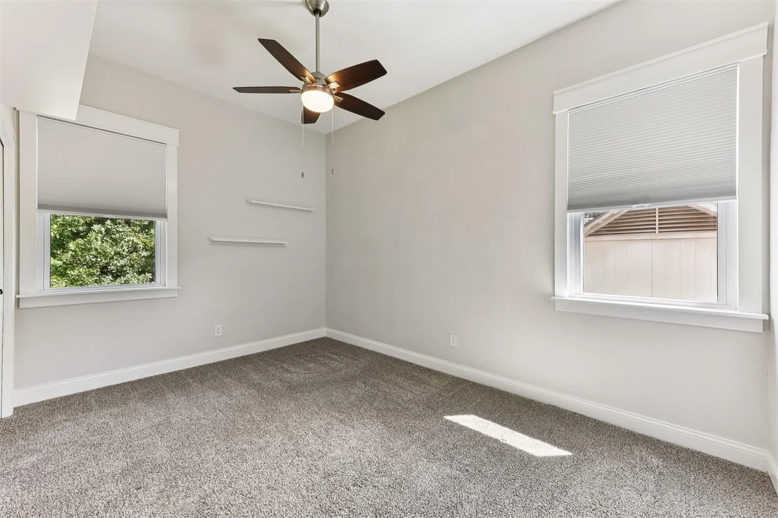Photo of 12411 Hunters Chase DR