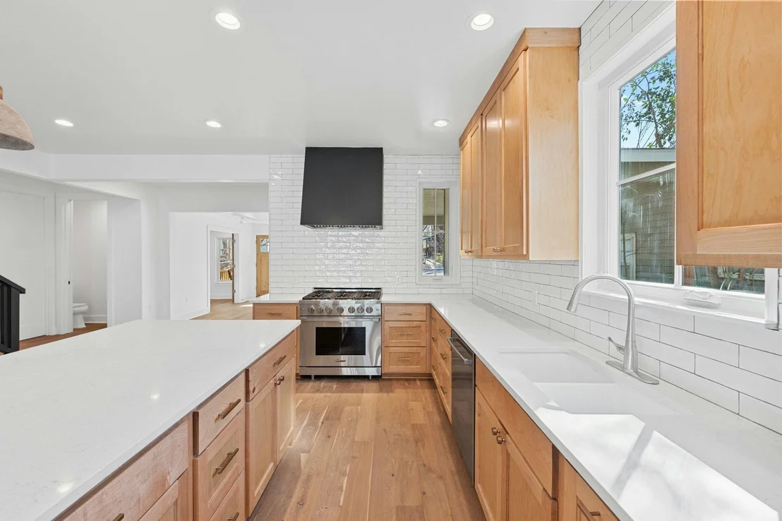 Photo of 4606 Evans Ave