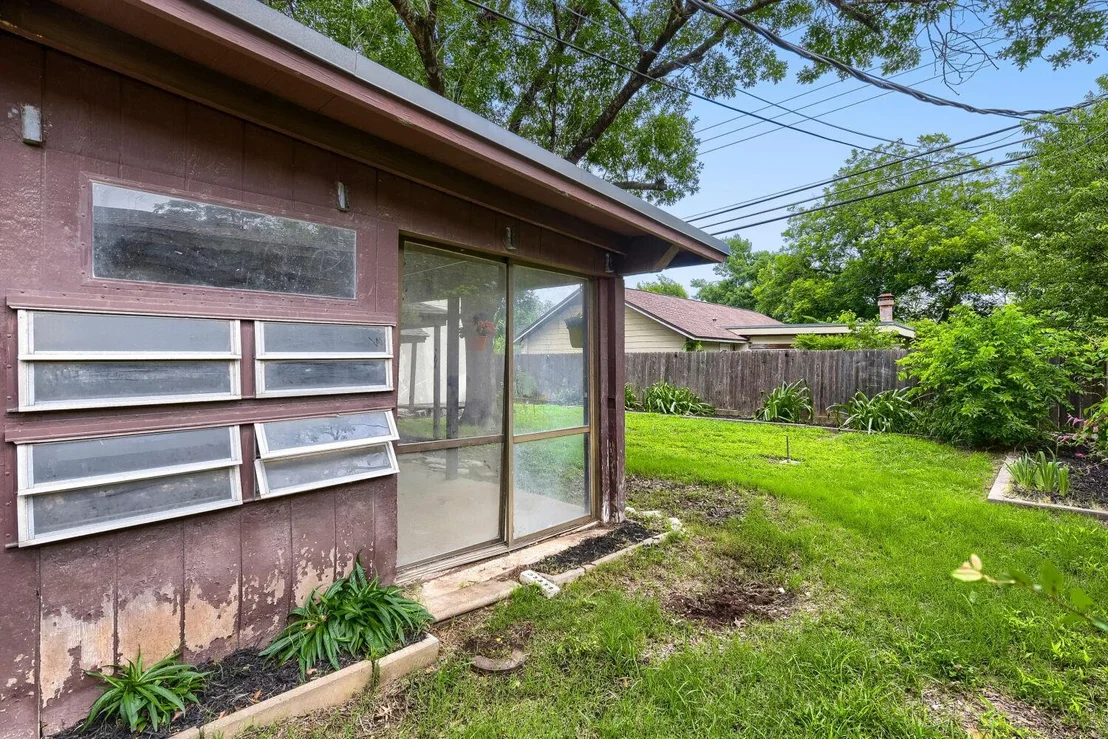Photo of 5001 Creekline DR