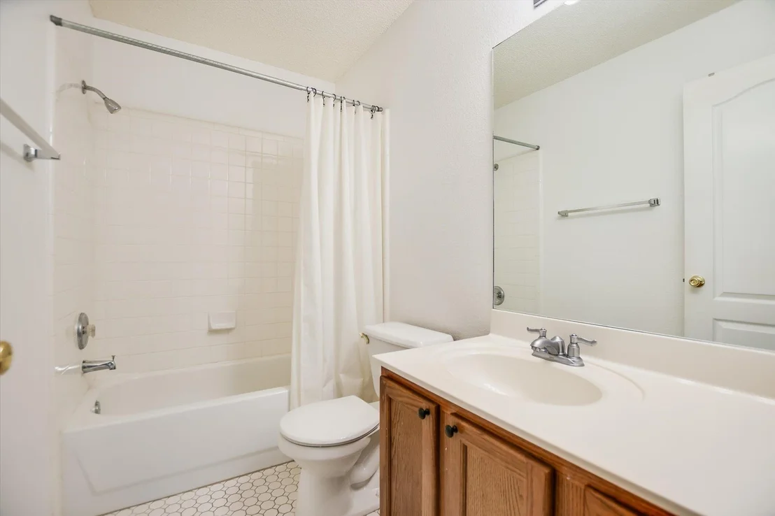 Photo of 1202 Petunia LN