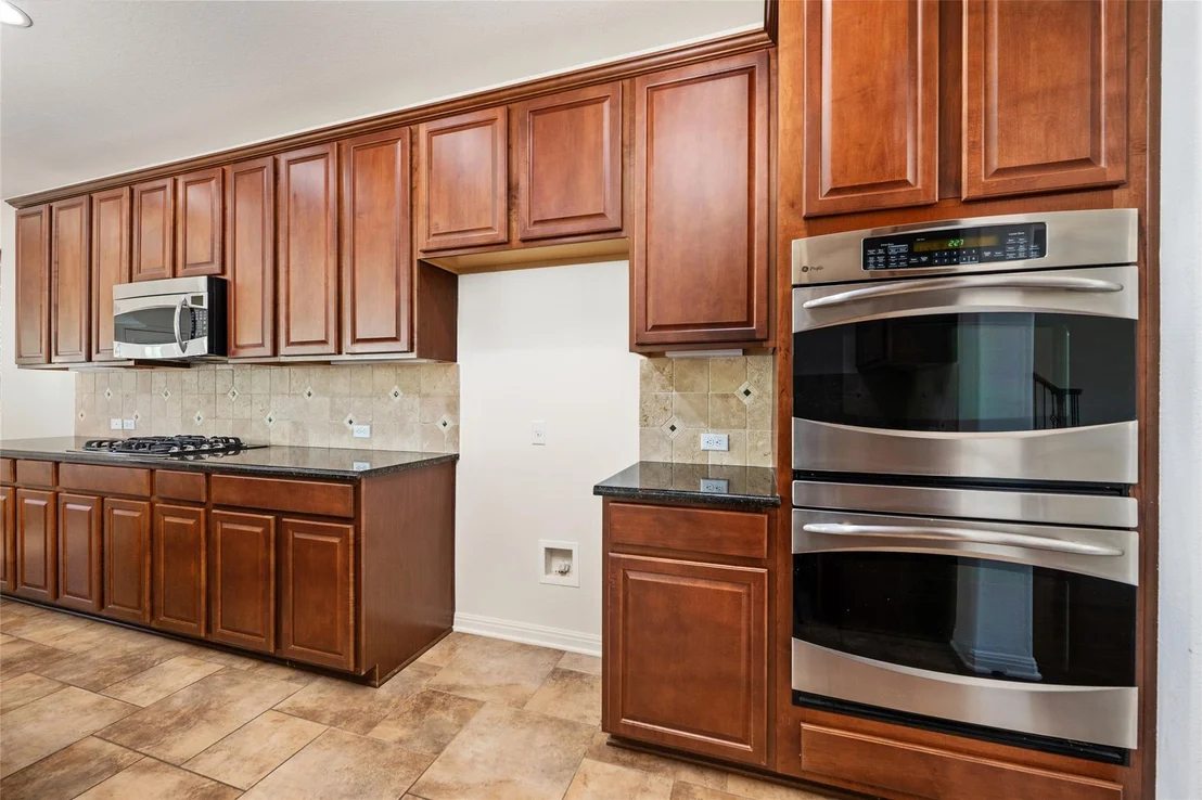 Photo of 15205 Spillman Ranch LOOP