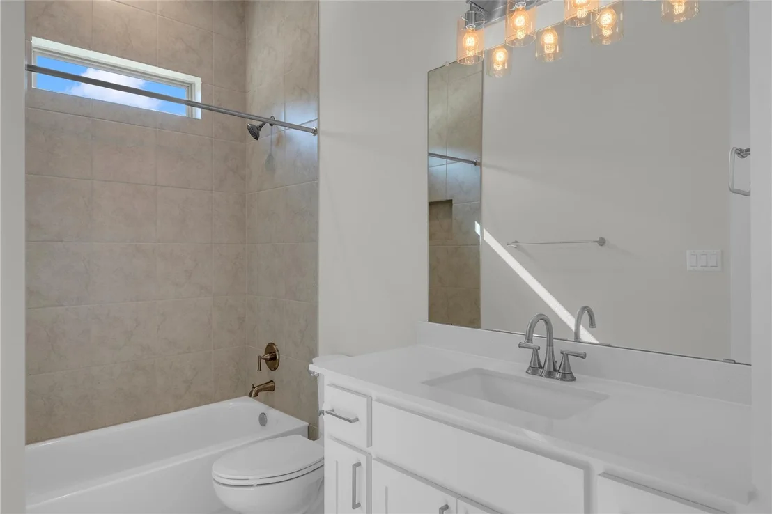 Photo of 2140 Carpenter LOOP