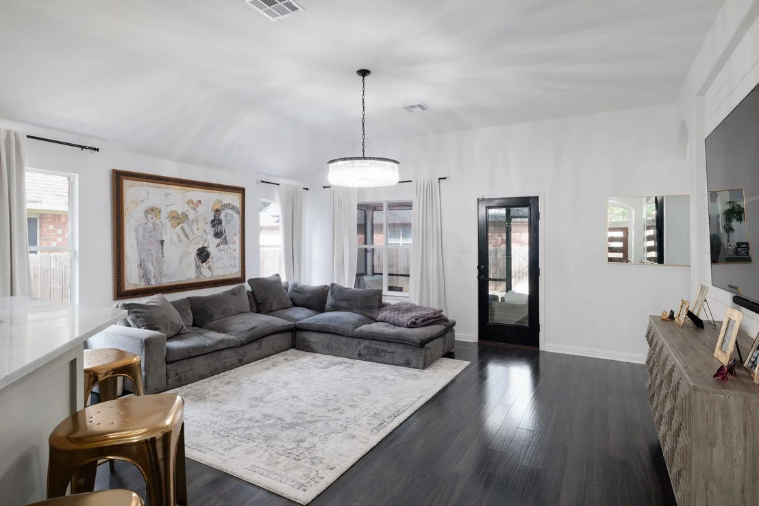 Photo of 2425 National Park BLVD