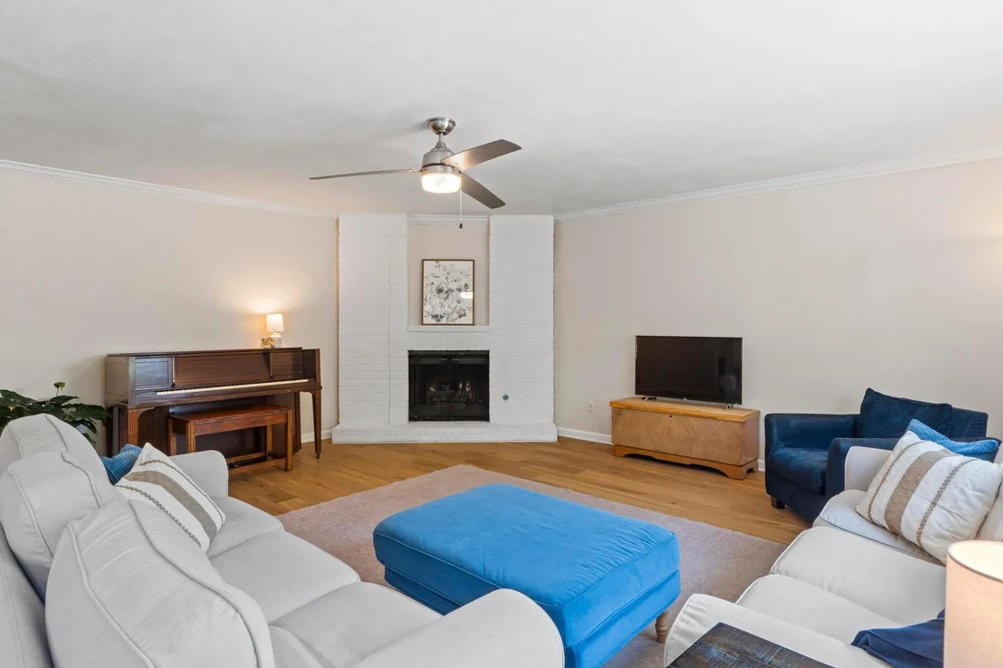 Photo of 11015 Jordan LN