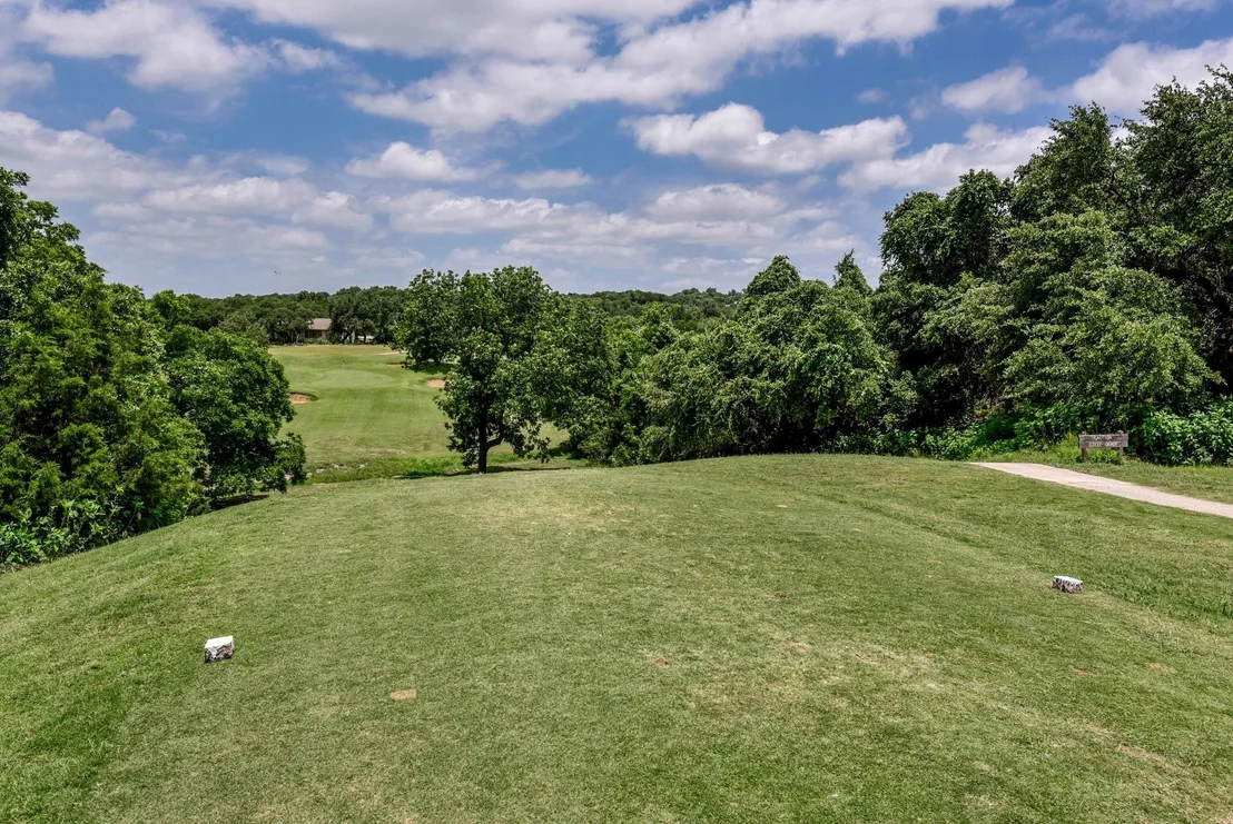 Photo of 21518 Horseshoe LOOP