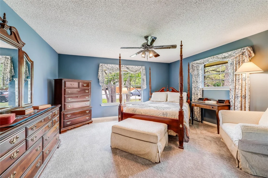 Photo of 9 Inwood CIR