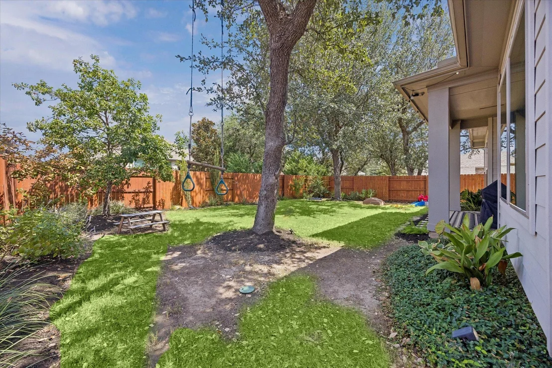 Photo of 832 Whitetail DR