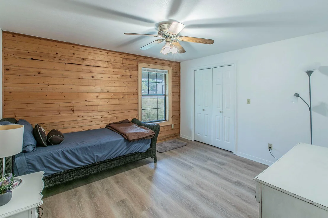 Photo of 5200 Ledge RD