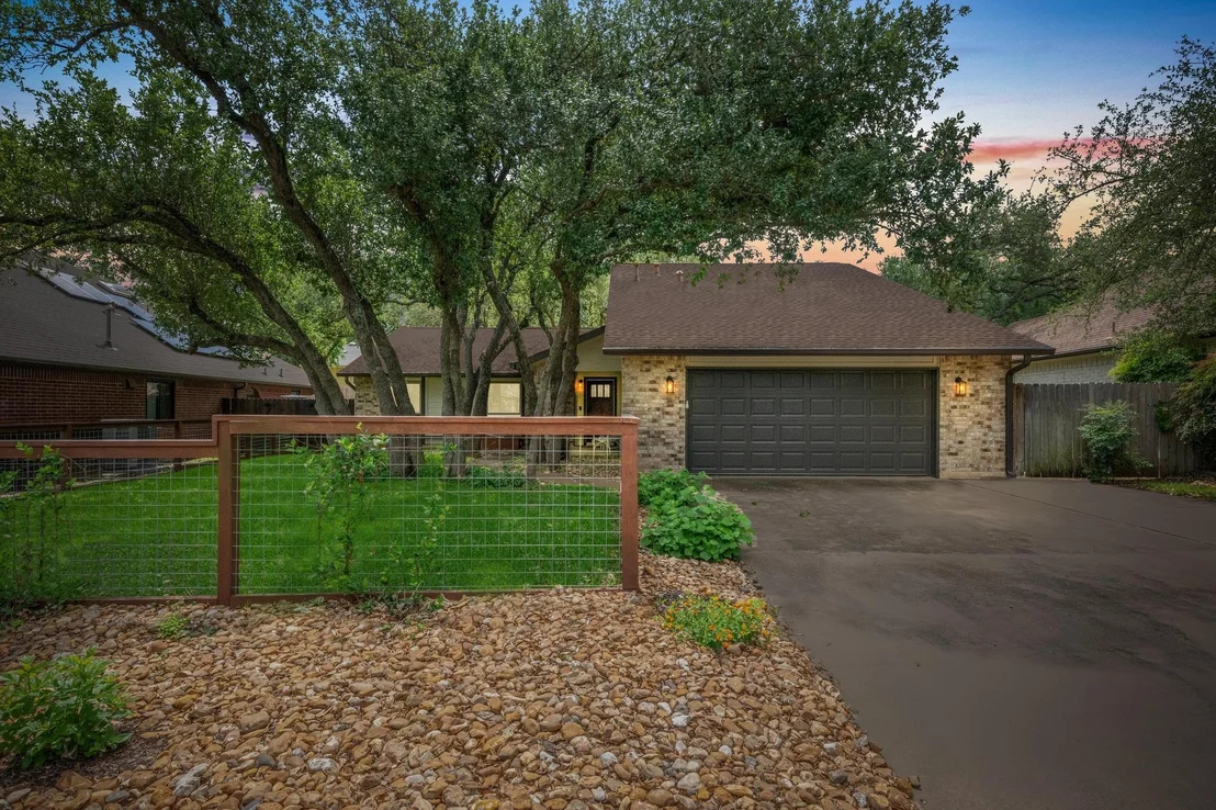 Photo of 9203 Amanda DR