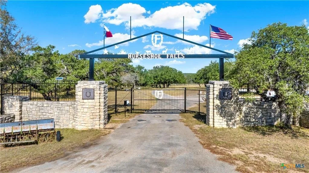 Photo of 190 Private Road 3011