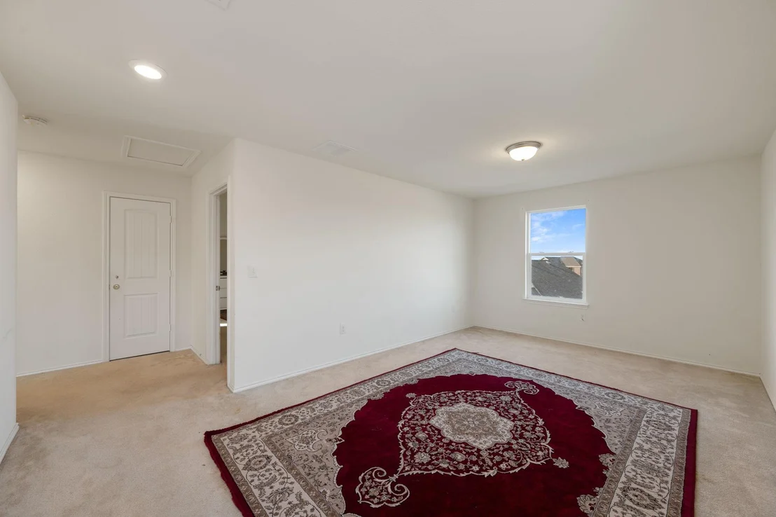 Photo of 807 Screech Owl DR