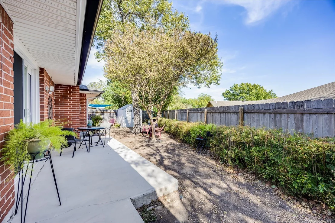 Photo of 10103 Oak Hollow CIR