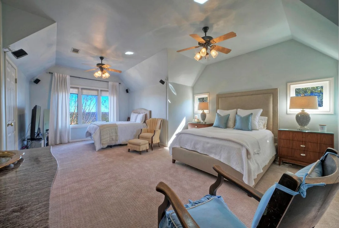 Photo of 9100 BELL MOUNTAIN DR