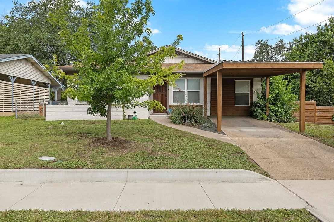 Photo of 8508 Contour DR