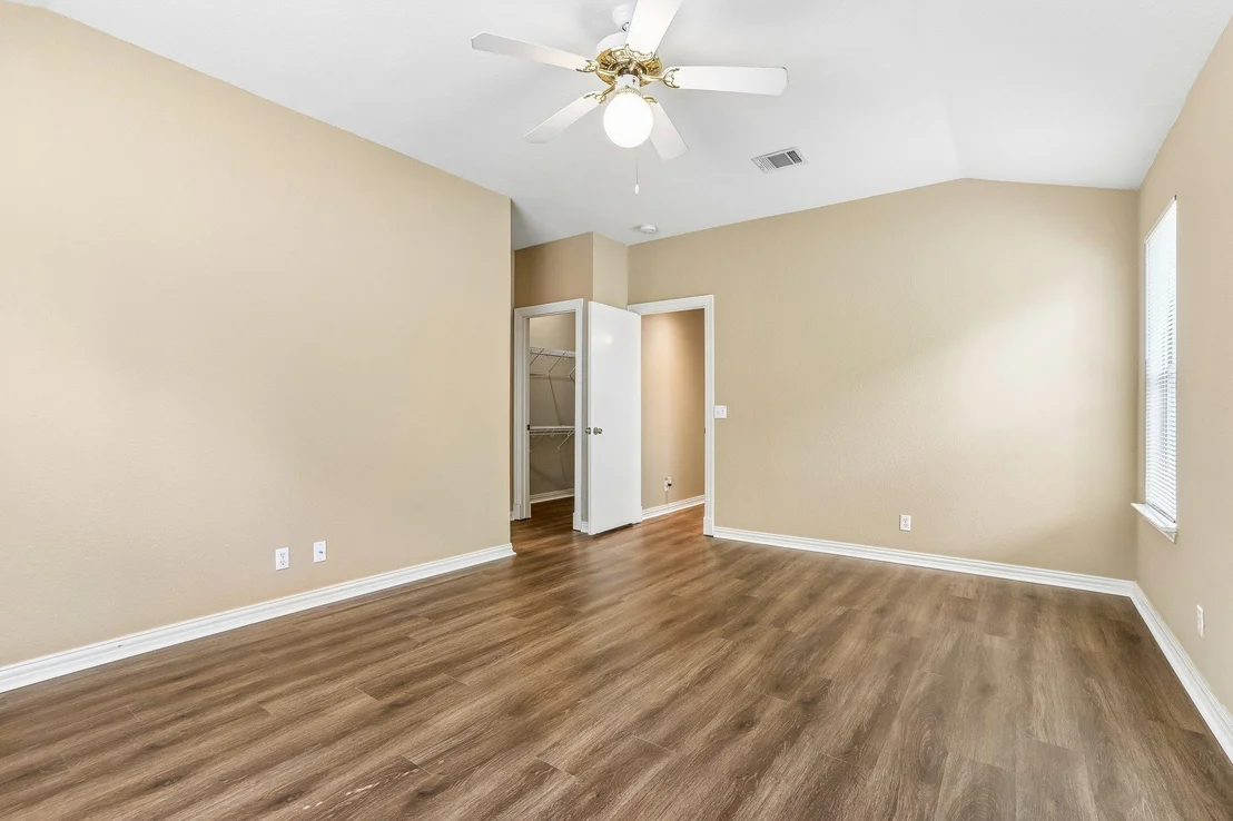 Photo of 2527 Tandi TRL