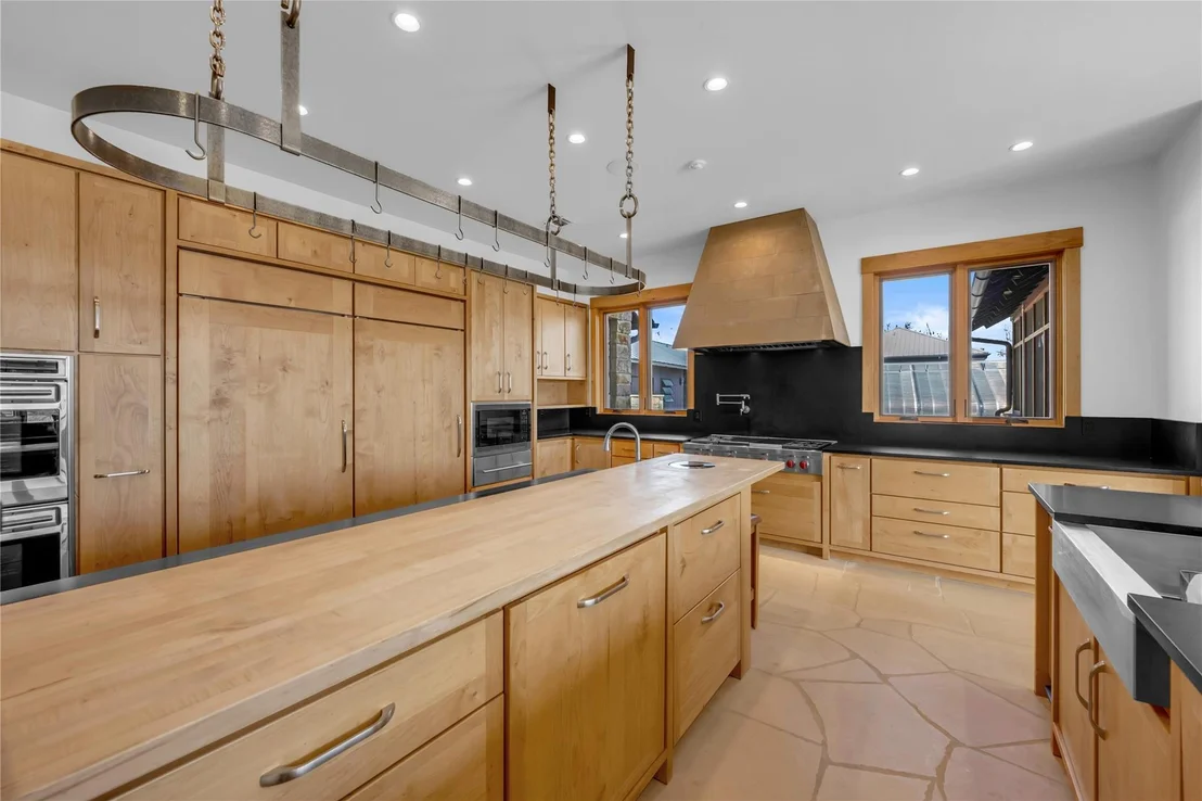 Photo of 118 Mountain View CIR