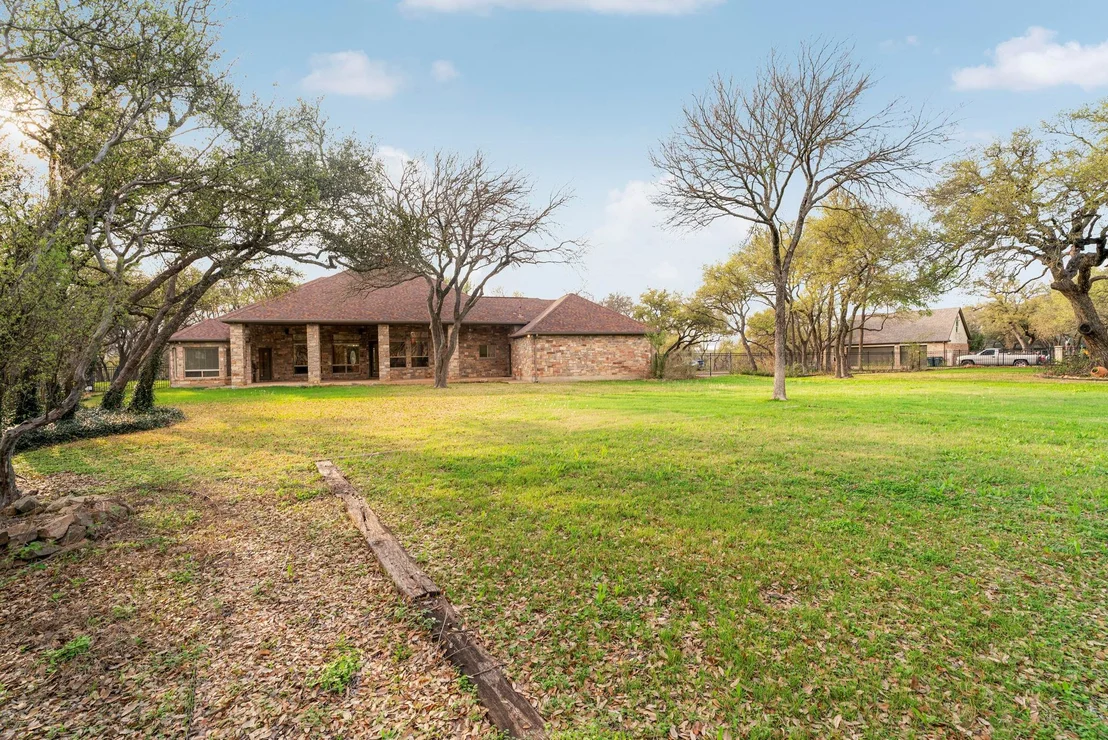 Photo of 301 Goldridge DR