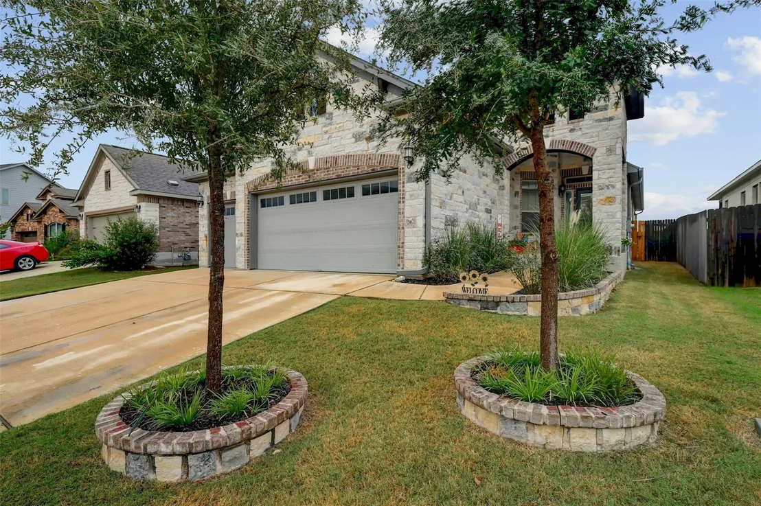 Photo of 541 Blue Oak BLVD