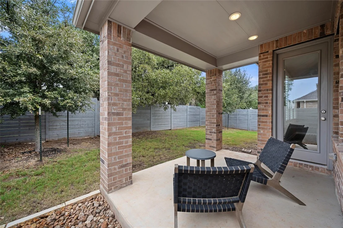 Photo of 213 Arrowhead Mound RD