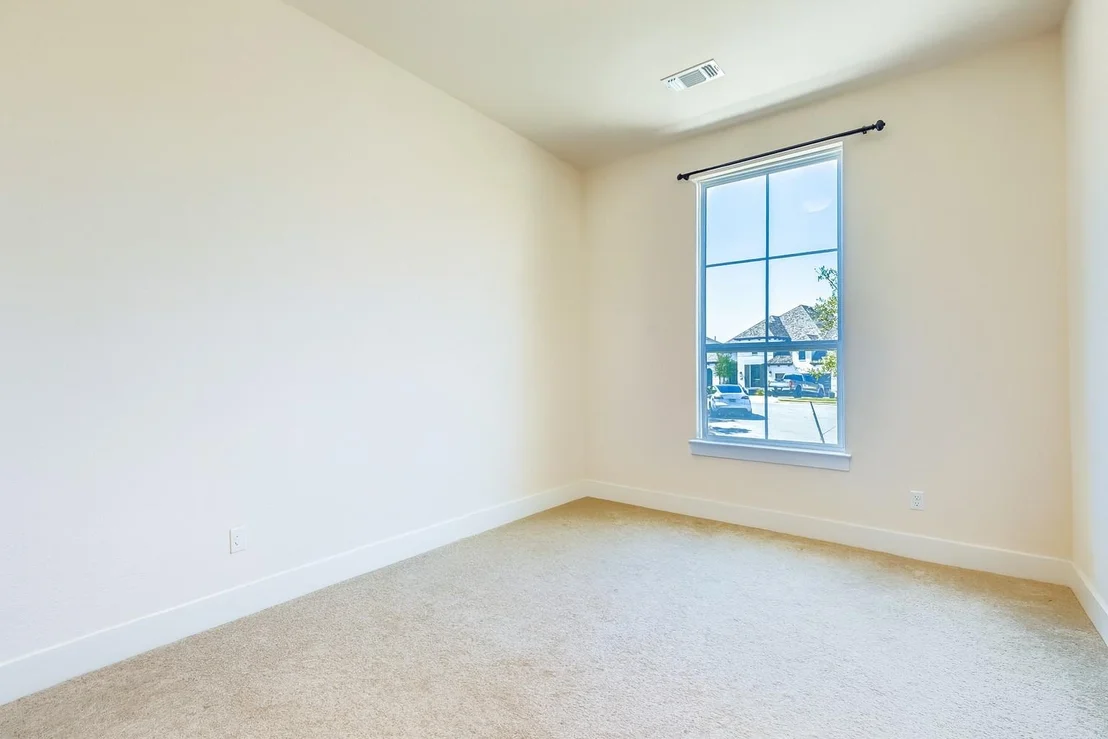 Photo of 320 Autumn Oak WAY