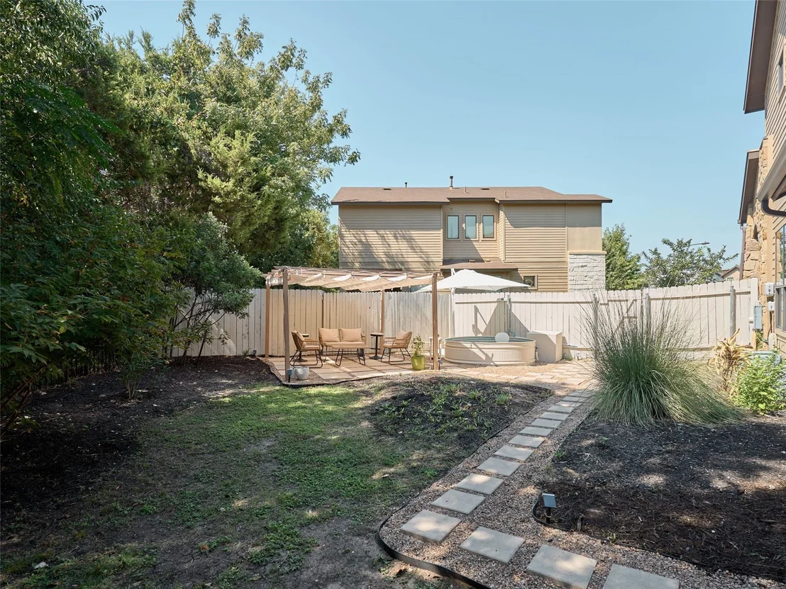 Photo of 1121 Blair WAY