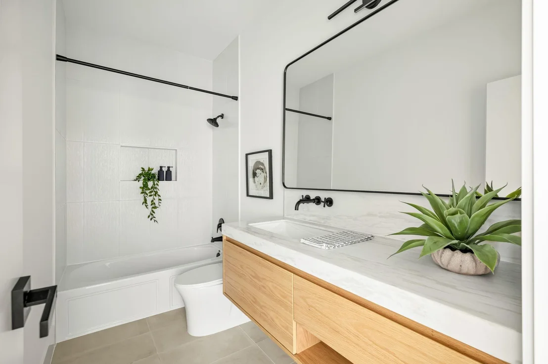 Photo of 3210 Thompson