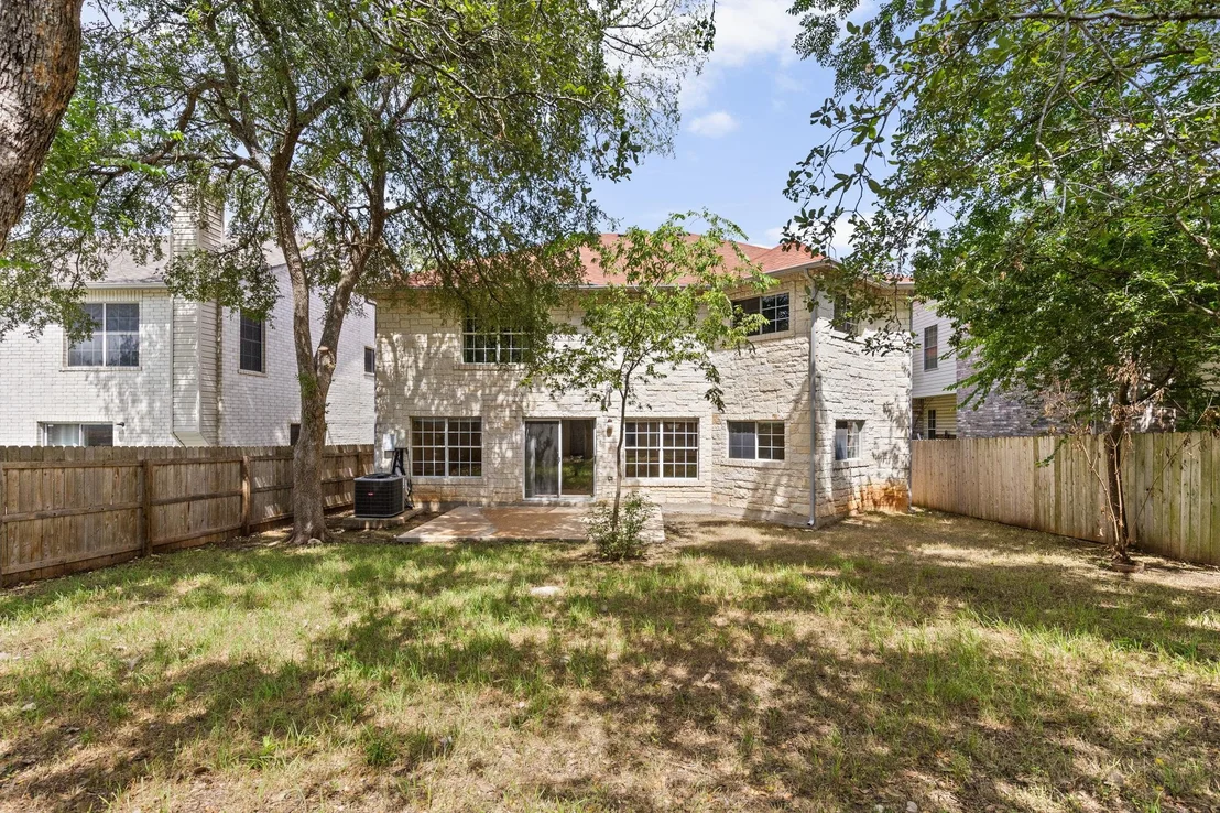 Photo of 11304 Pickard LN