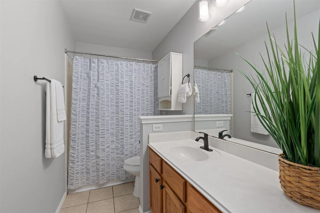 Photo of 120 Meadowside DR