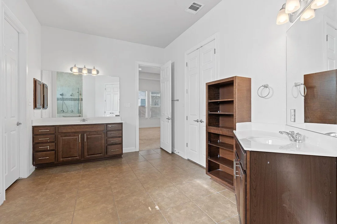 Photo of 903 Copper Lake RD