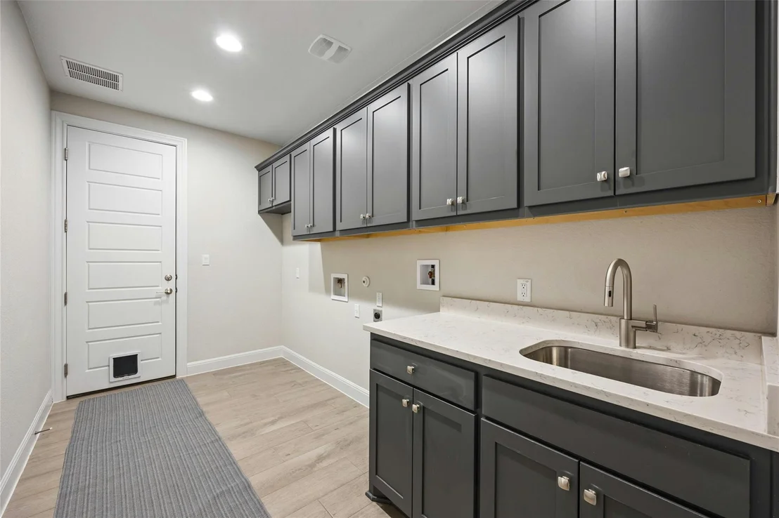 Photo of 218 Questa TRL