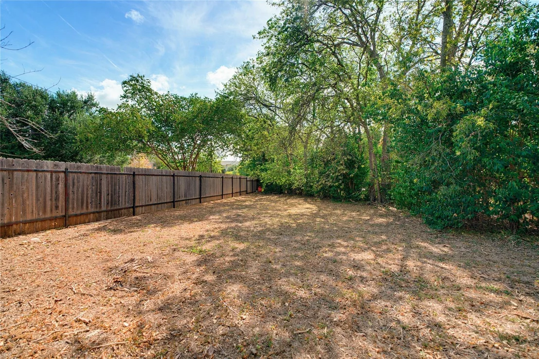 Photo of 2311 Campden DR