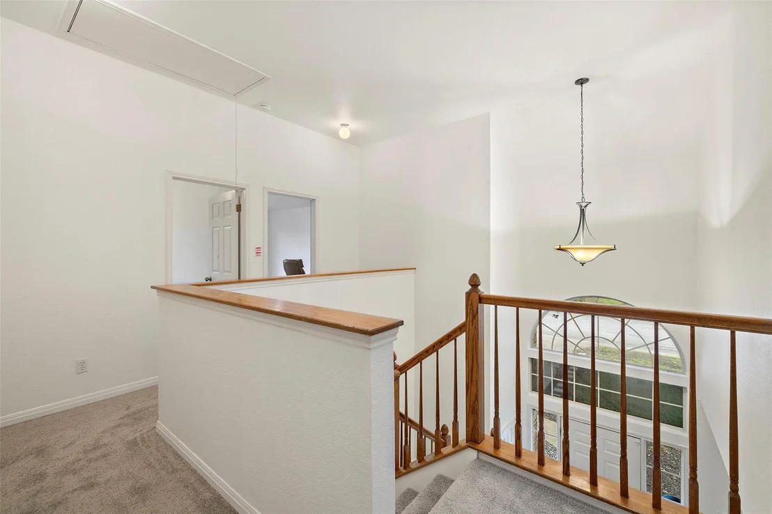 Photo of 900 Laurel CV