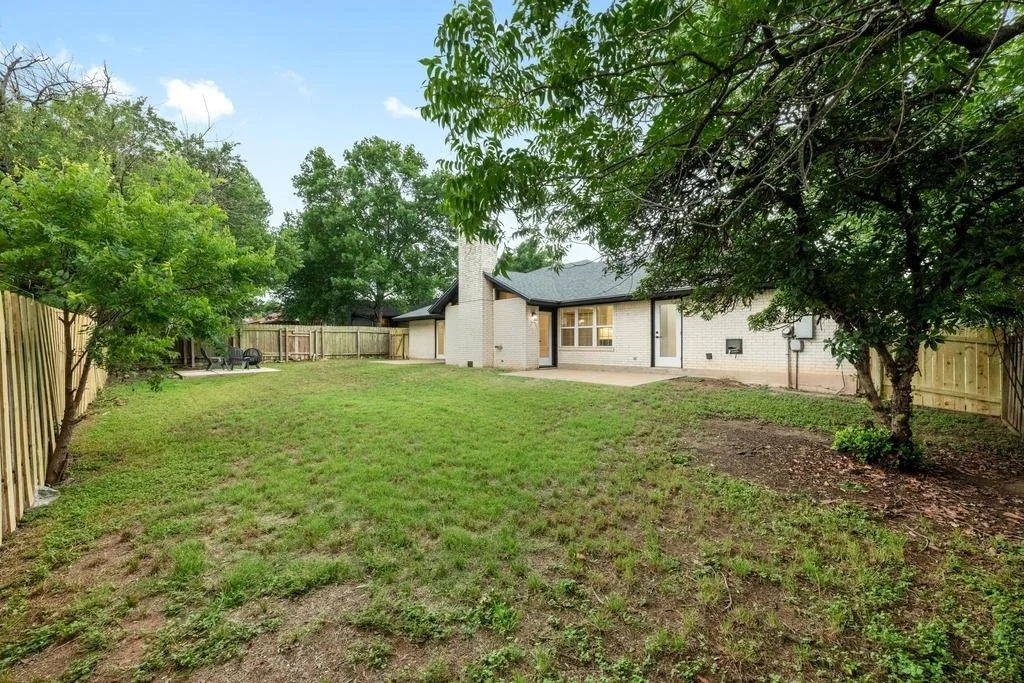 Photo of 8909 Laurel Grove DR
