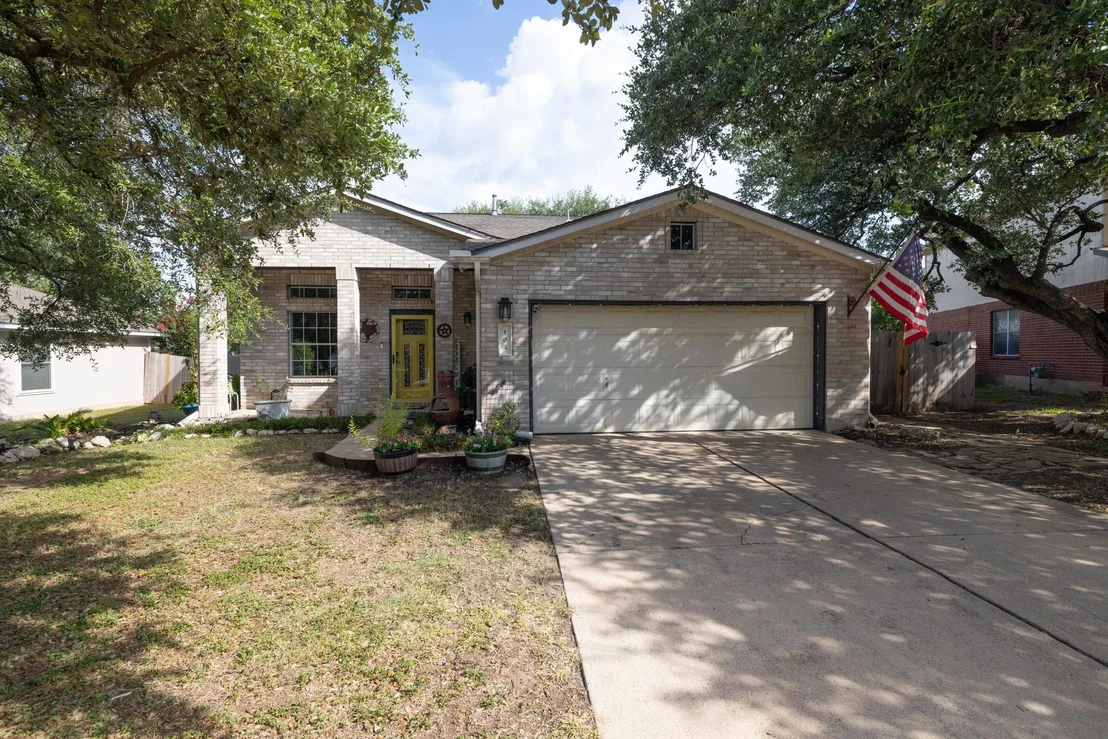 Photo of 104 Grant CT