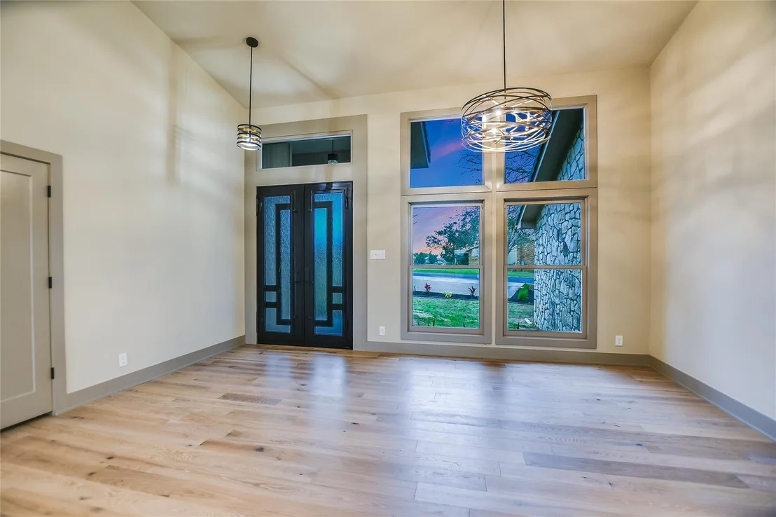 Photo of 2713 Aurora