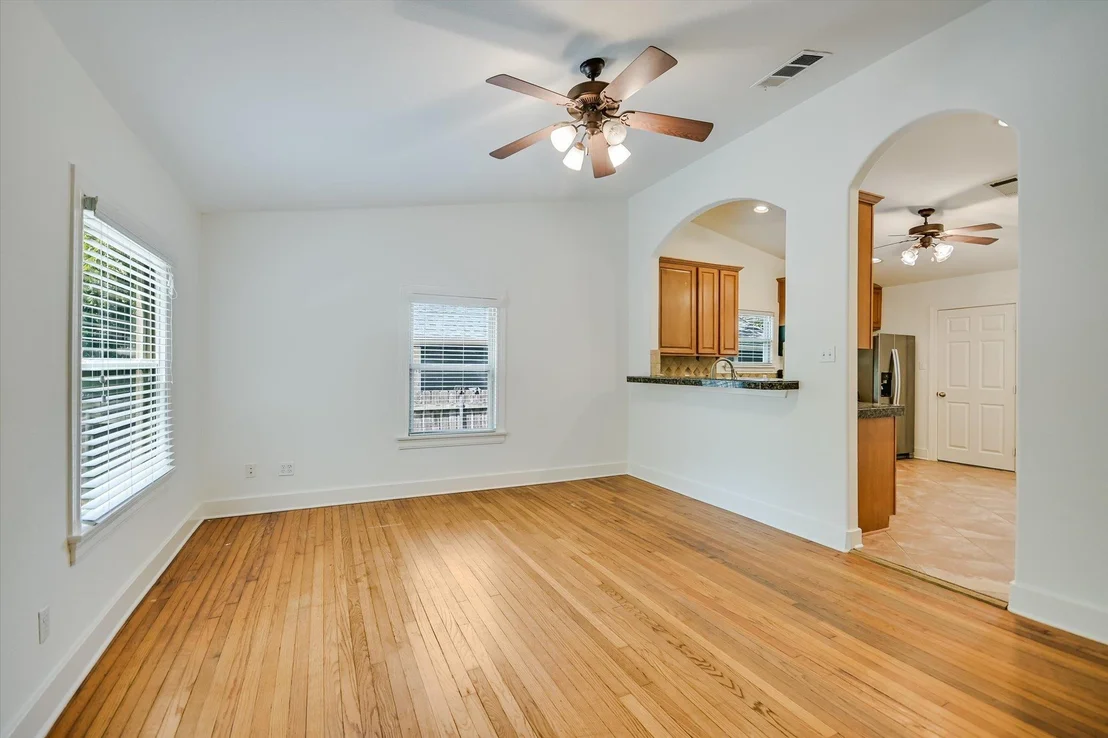 Photo of 102 Franklin BLVD