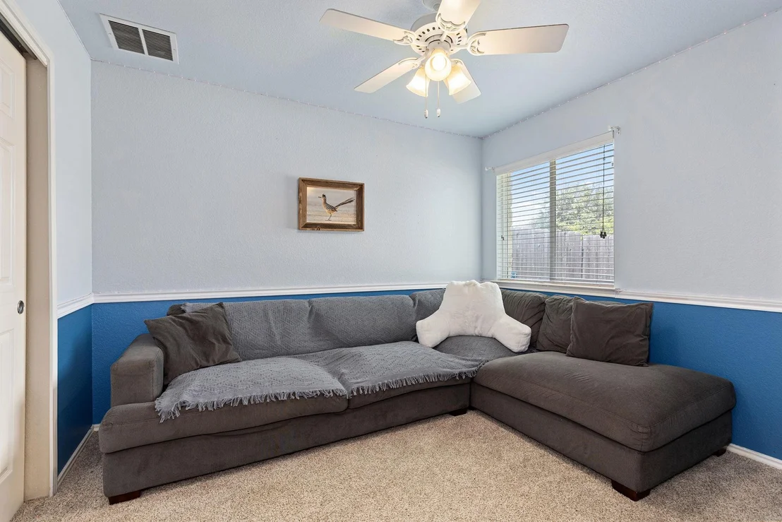 Photo of 327 Comal RUN