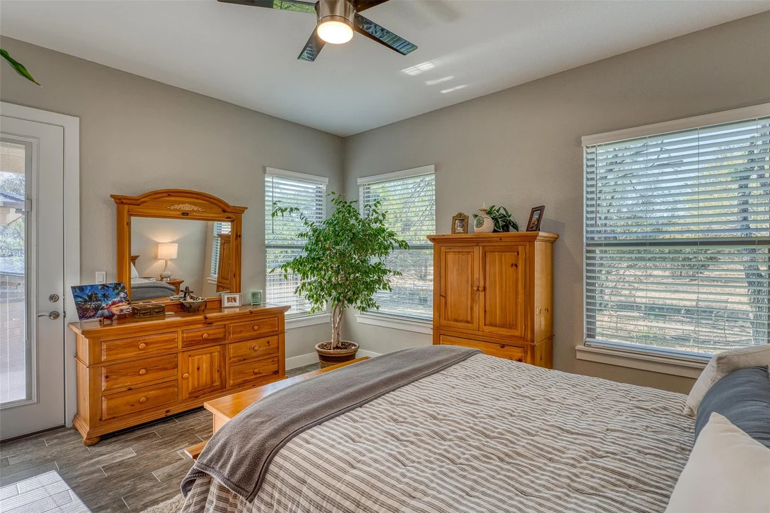 Photo of 317 Parallel Circle CIR