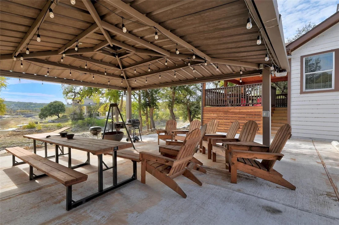 Photo of 2903 Oak Ridge DR