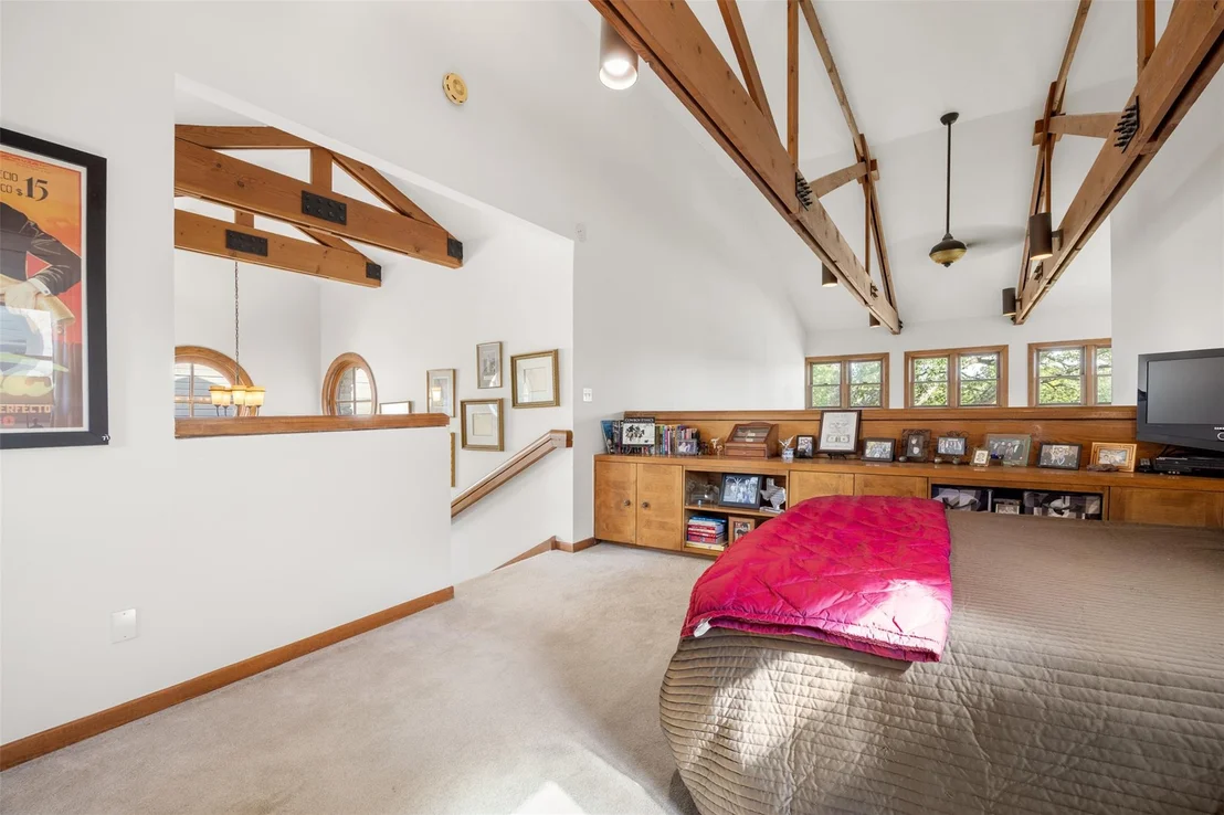 Photo of 116 W Eagle DR