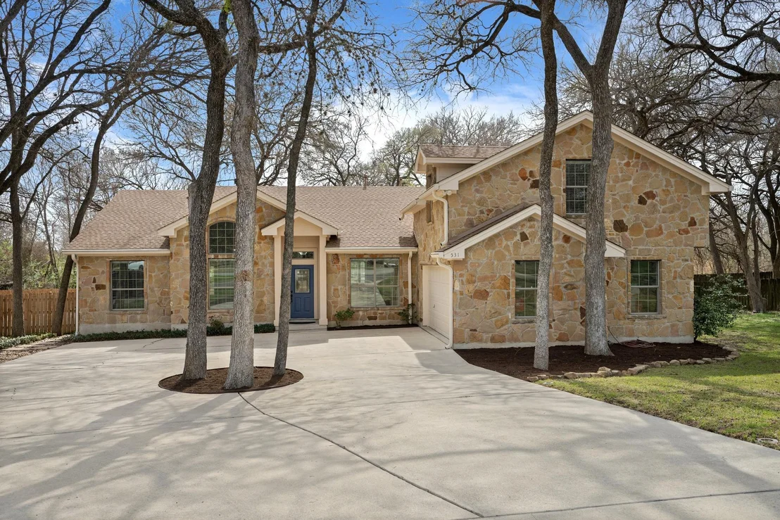 Photo of 531 Leanna Oak LOOP