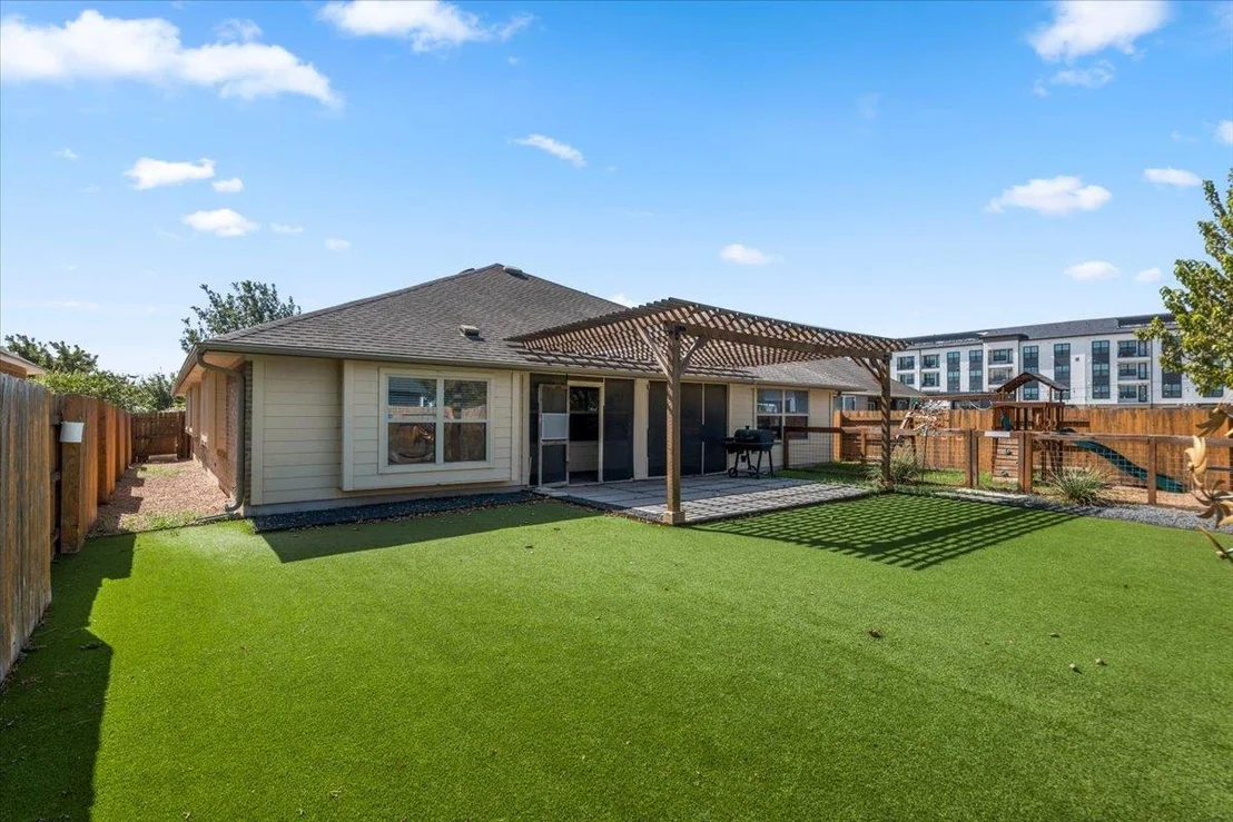 Photo of 7212 Garnet Mill LN