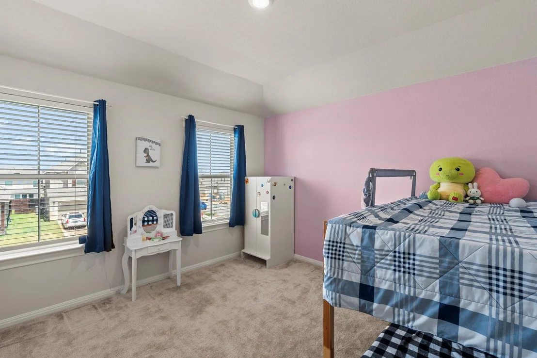 Photo of 548 Purple Heart DR