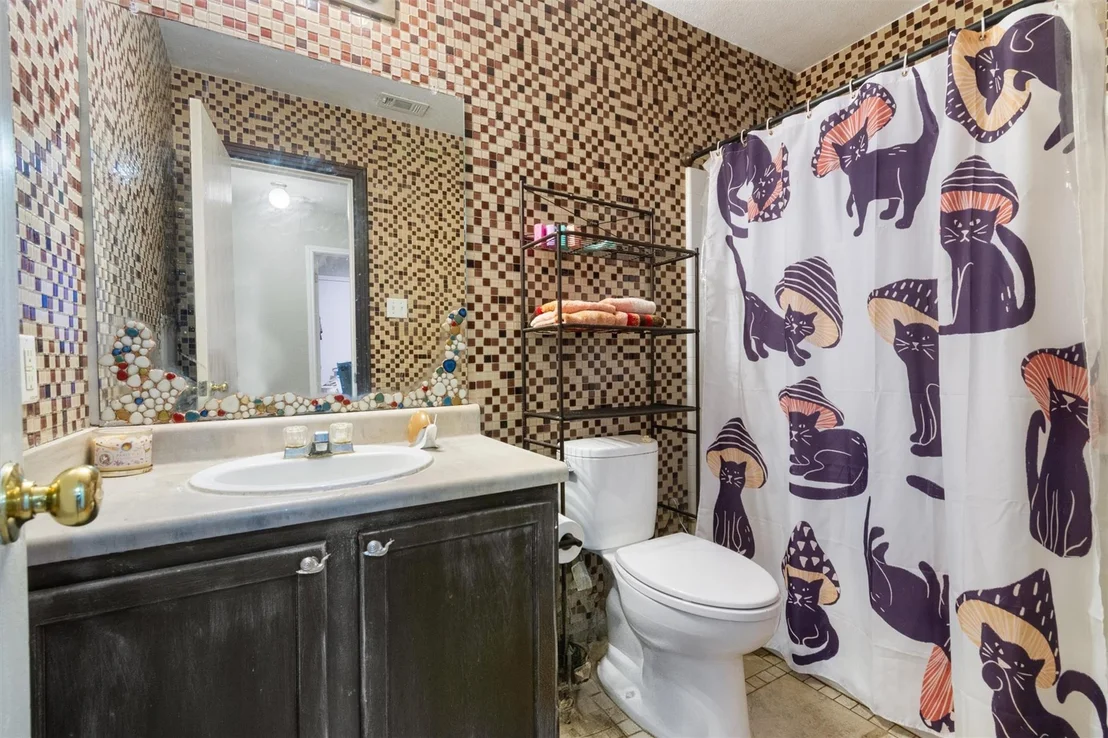 Photo of 4101 Louise Lee DR