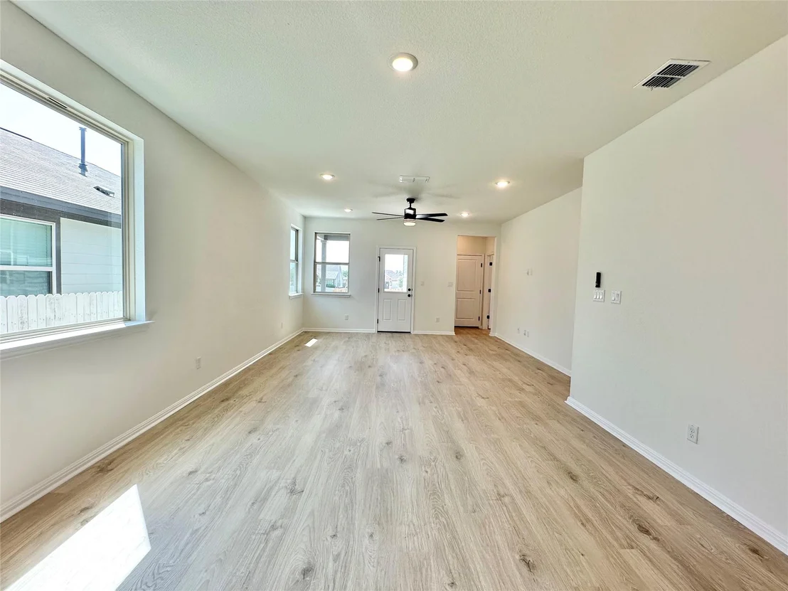 Photo of 209 Greeneyes WAY