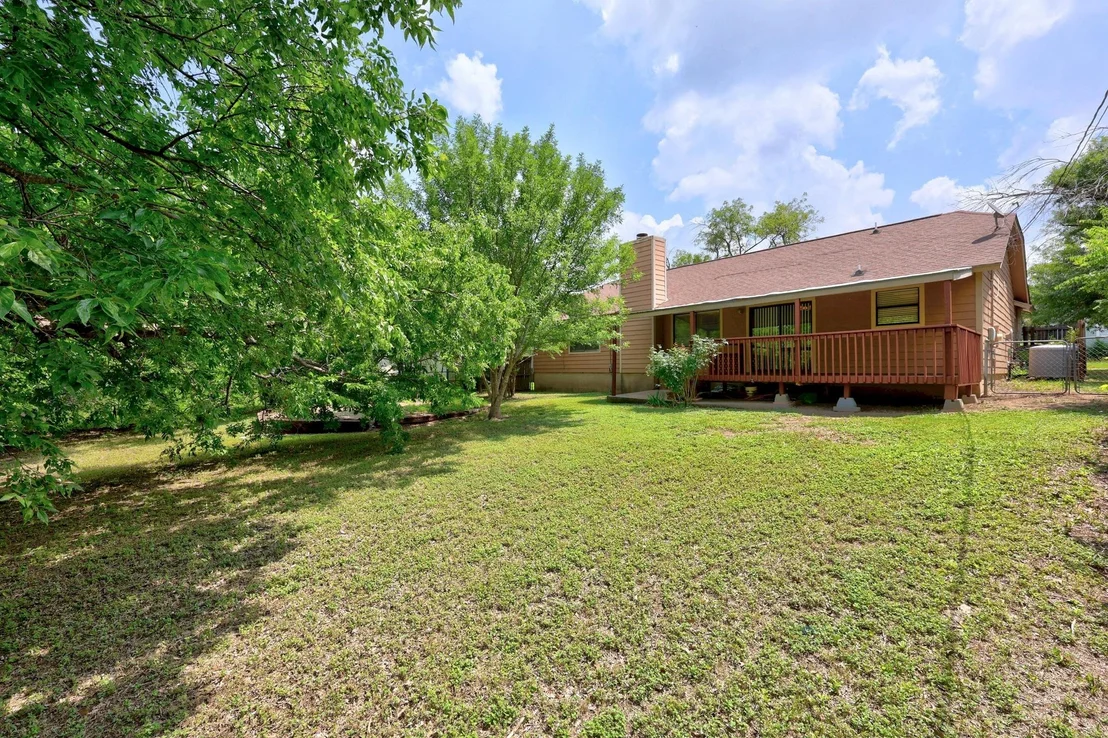 Photo of 2308 Stratford DR